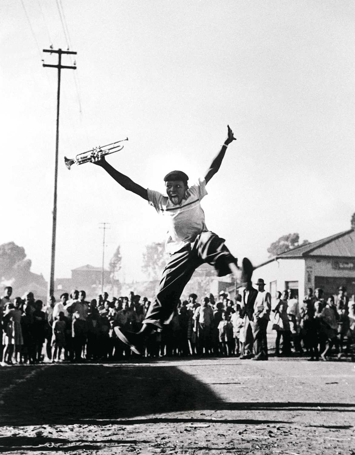 Lot 6 - Alf Kumalo (South Africa 1930-2012)