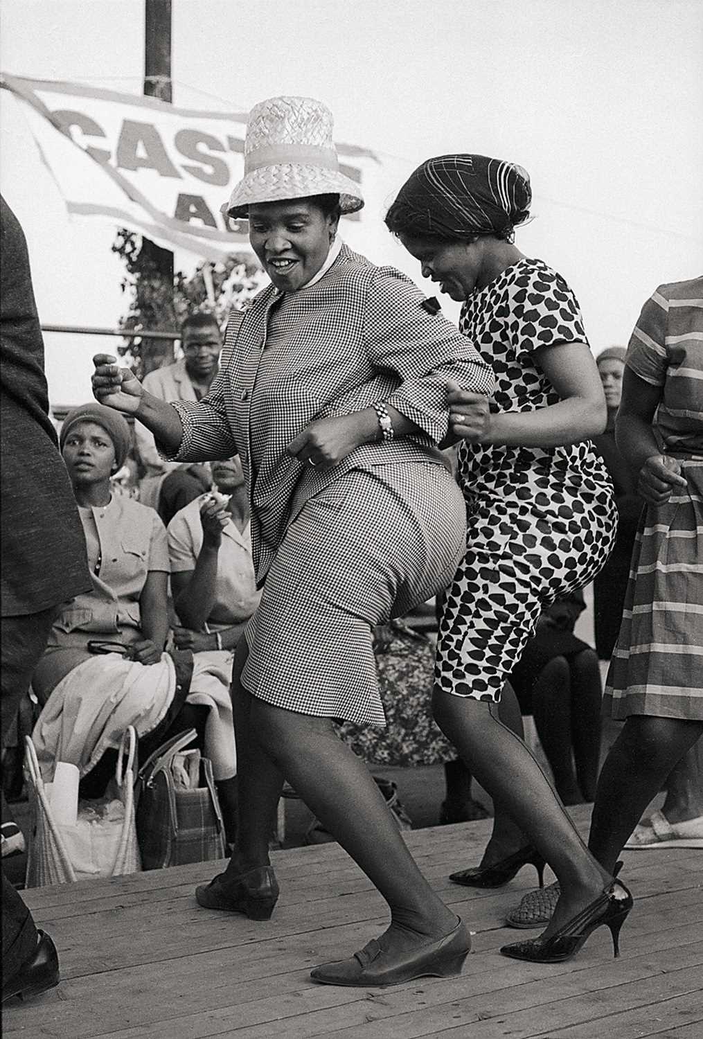 Lot 8 - Alf Kumalo (South Africa 1930-2012)