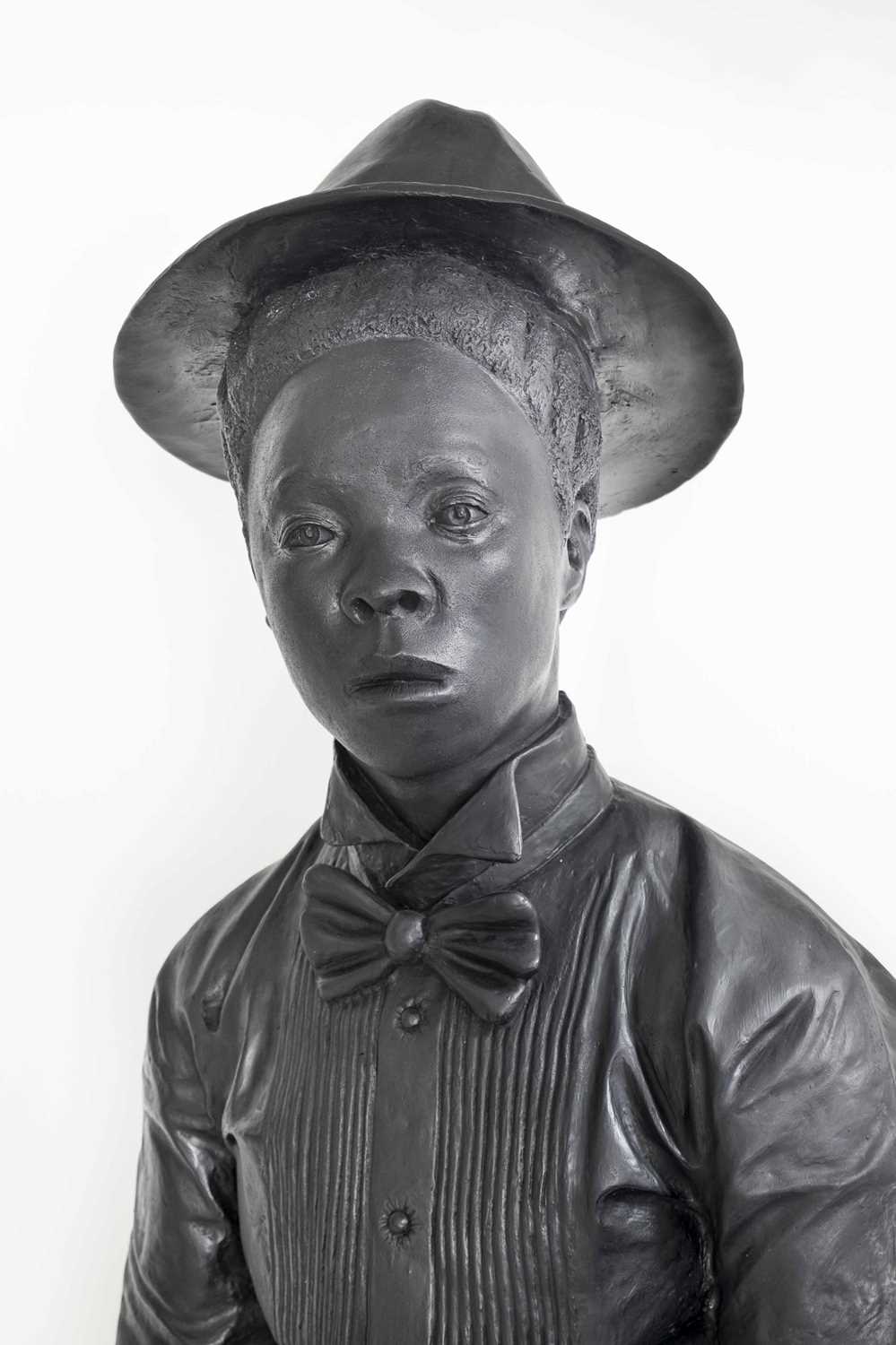 Lot 3 - Zanele Muholi (South Africa 1972-)