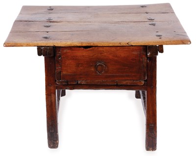 Lot 44 - A provincial walnut table, Spanish