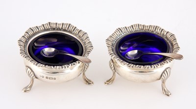 Lot 26 - ,A pair of silver salt cellars, Birmingham, 1903, made by Henry Moreton