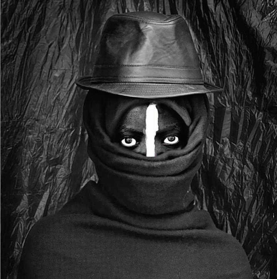 Lot 31 - Zanele Muholi (South Africa 1972-)