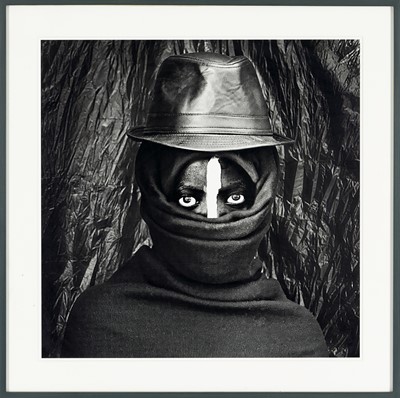 Lot 1 - Zanele Muholi (South Africa 1972-)