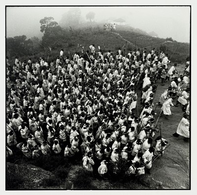 Lot 71 - Greg  Marinovich  (South Africa 1962-)